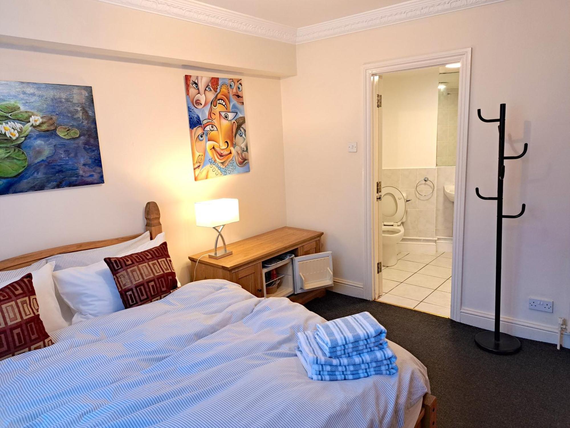 Double Room With Private Bathroom In Flat London Centre מראה חיצוני תמונה